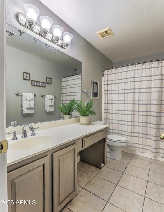 Real Estate Picture 25