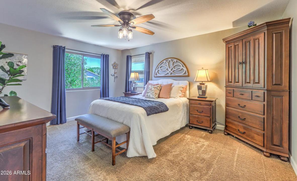 Real Estate Picture 22