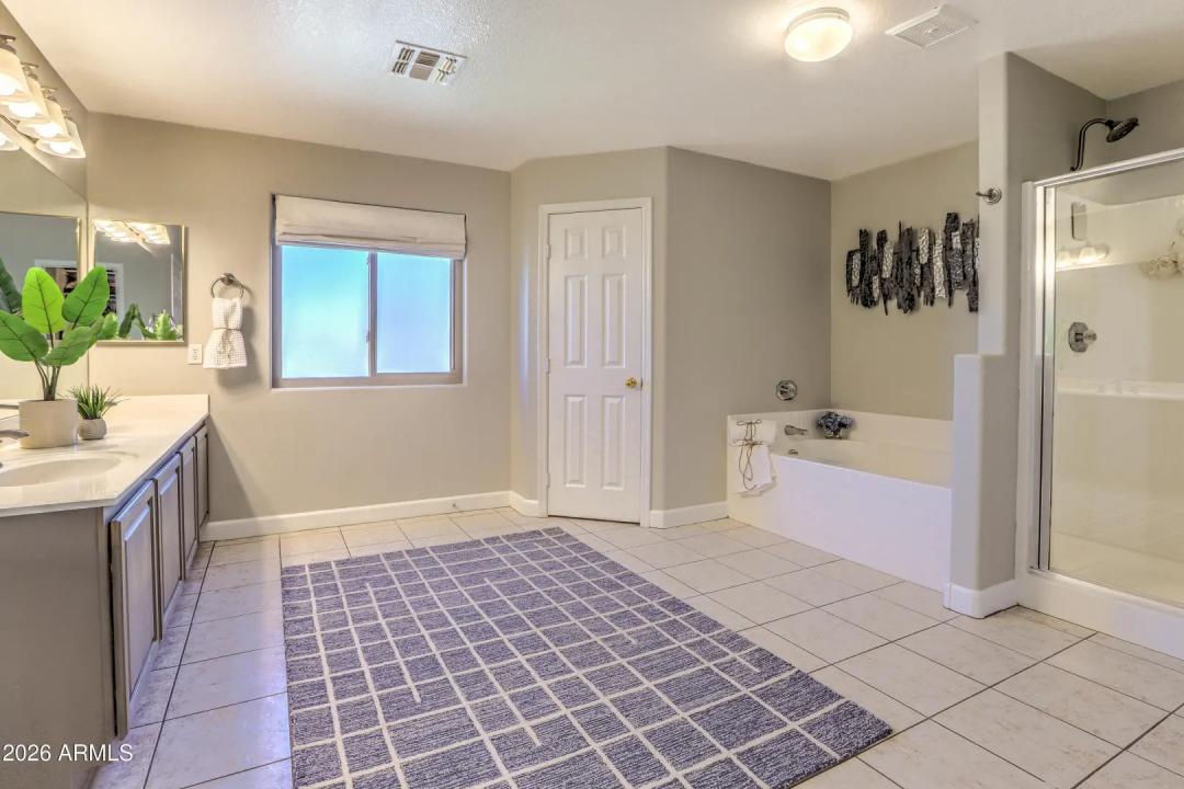 Real Estate Picture 20