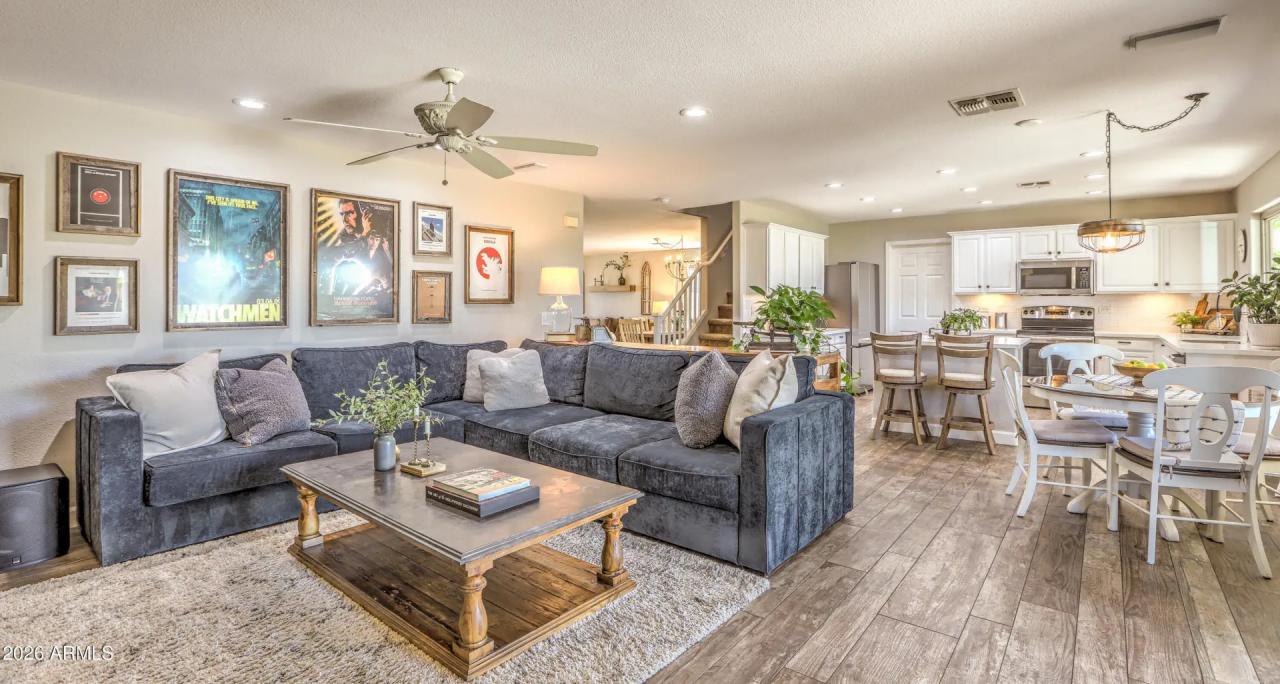Real Estate Picture 14