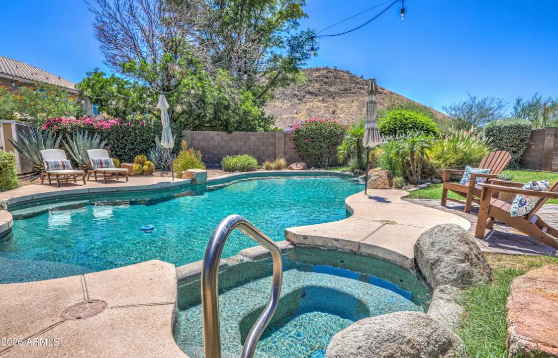 Real Estate Picture 32