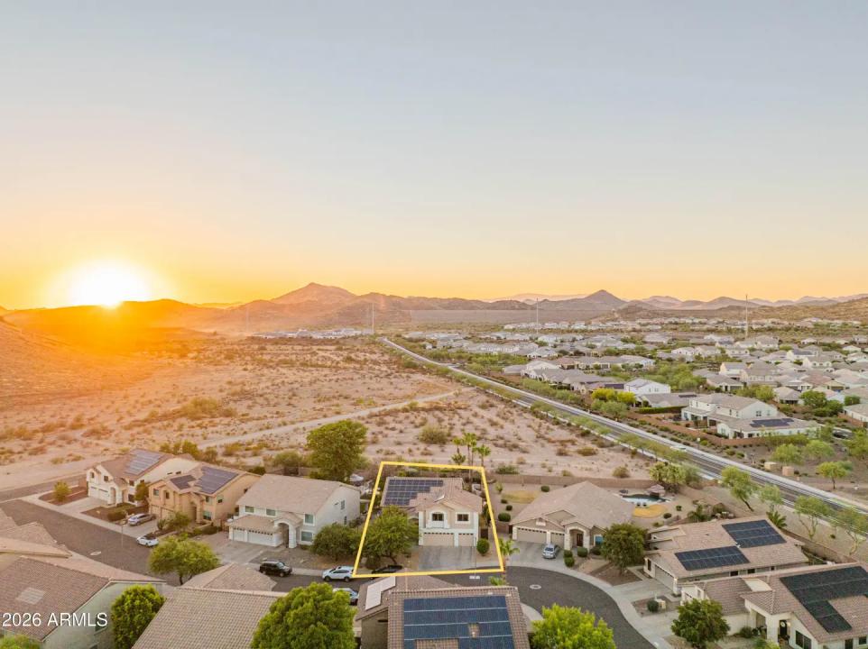 Real Estate Picture 36