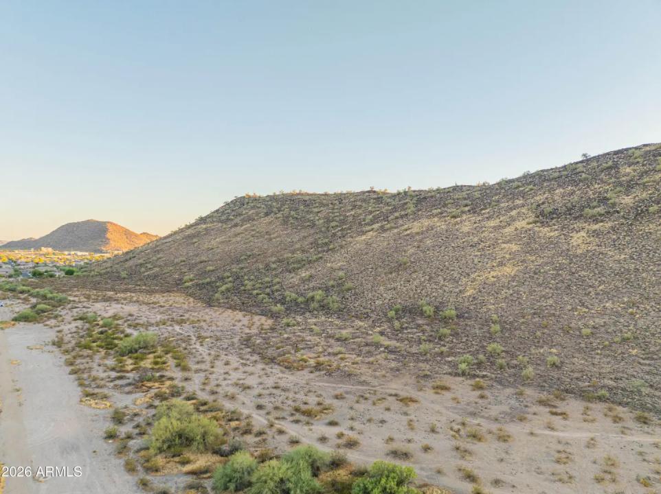 Real Estate Picture 37