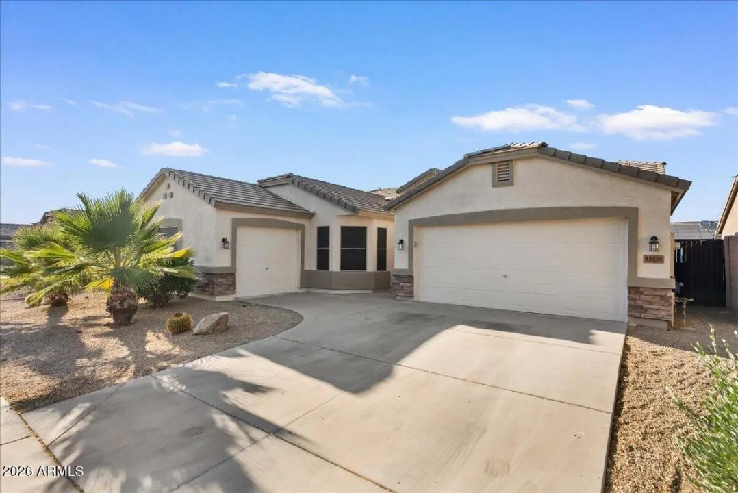 Real Estate Picture 8