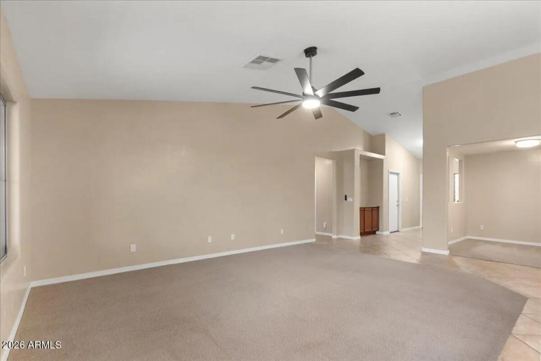 Real Estate Picture 13