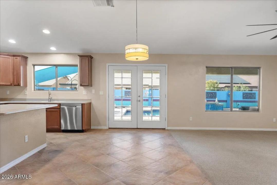 Real Estate Picture 16