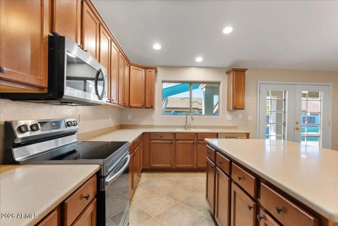 Real Estate Picture 20