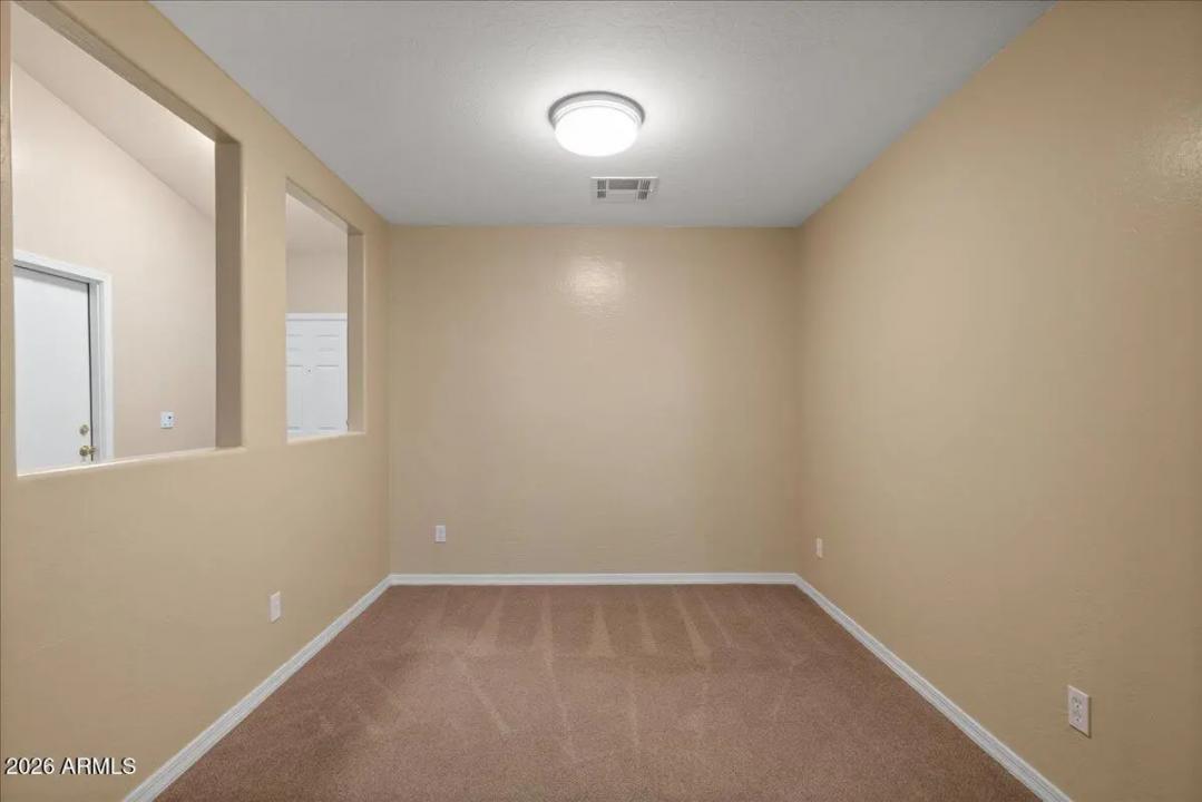 Real Estate Picture 24