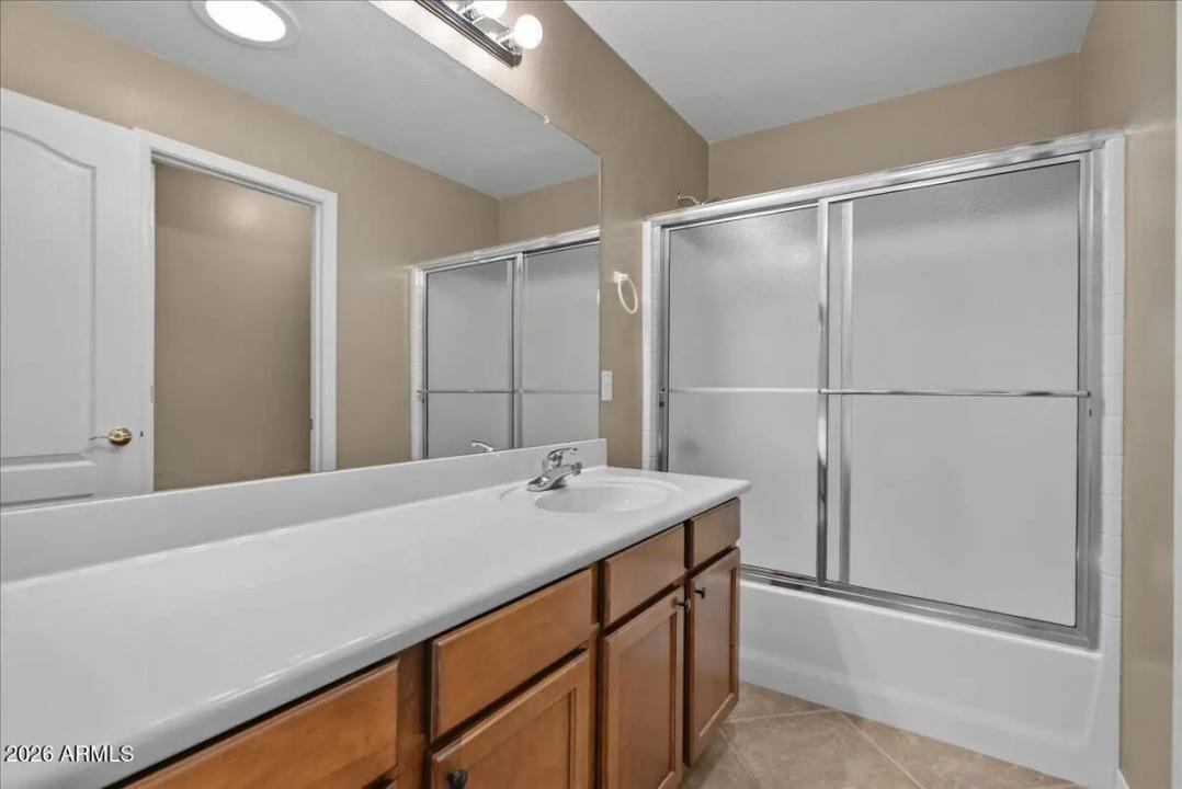 Real Estate Picture 35