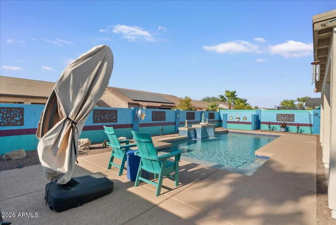 Real Estate Picture 50
