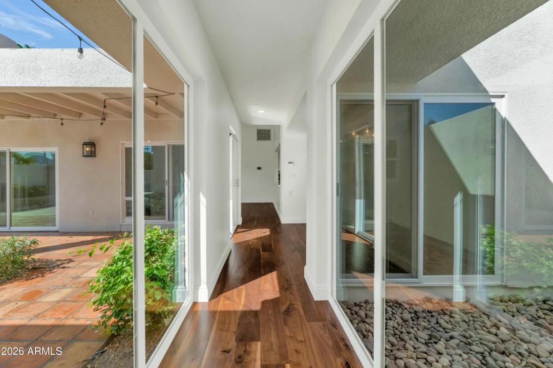 Real Estate Picture 17