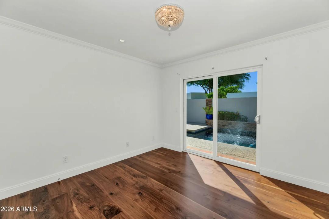 Real Estate Picture 25