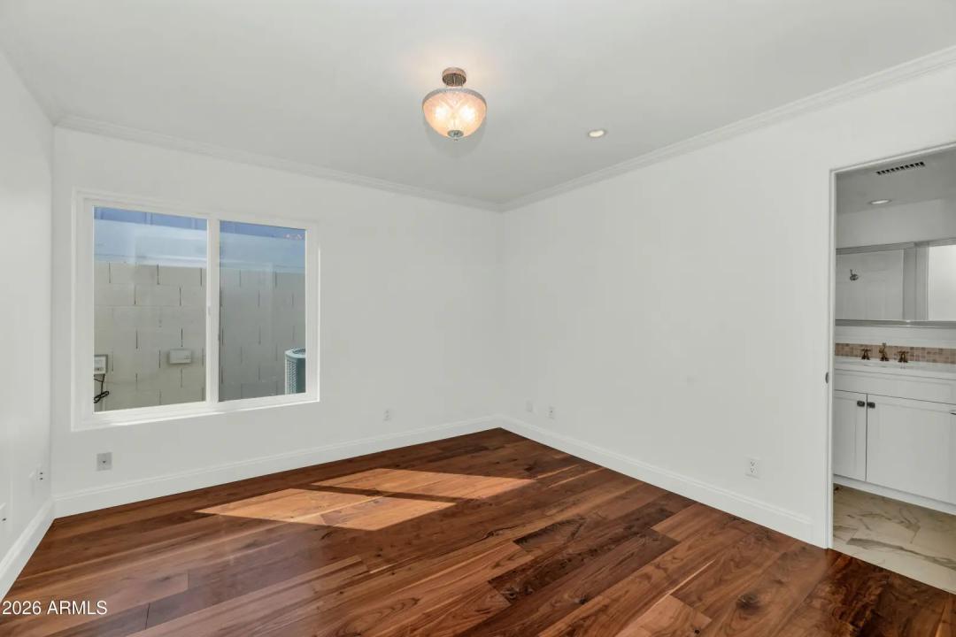 Real Estate Picture 28