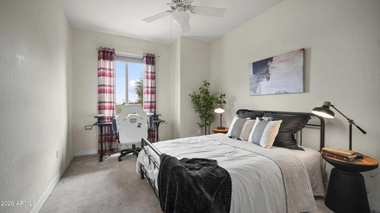 Real Estate Picture 26