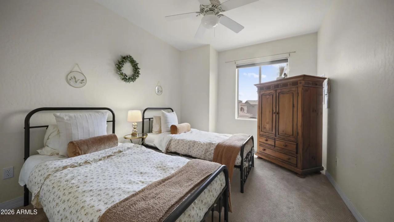Real Estate Picture 28