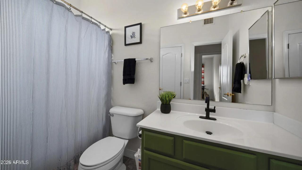 Real Estate Picture 27