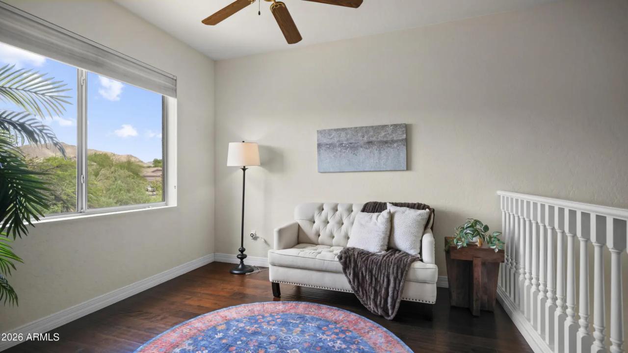Real Estate Picture 24