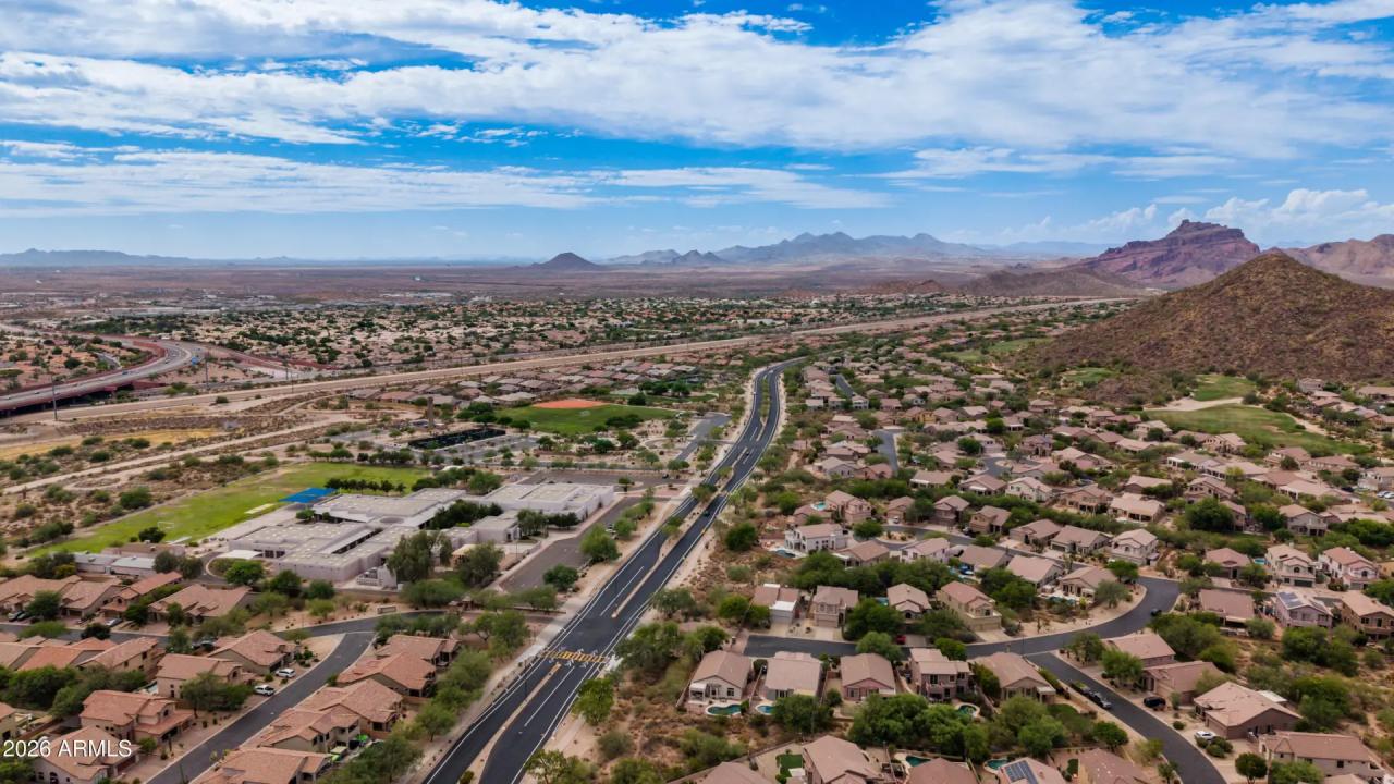Real Estate Picture 39