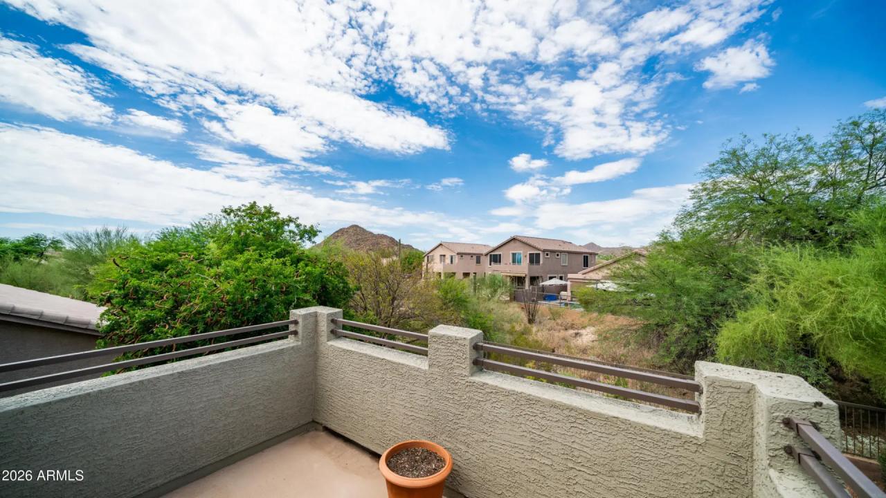 Real Estate Picture 18
