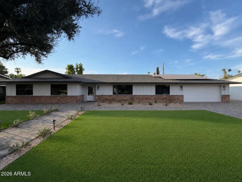 144 E WINTER Drive Phoenix AZ 85020