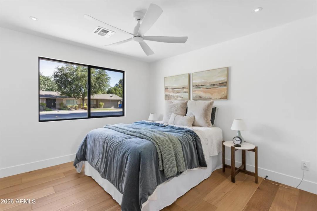 Real Estate Picture 45
