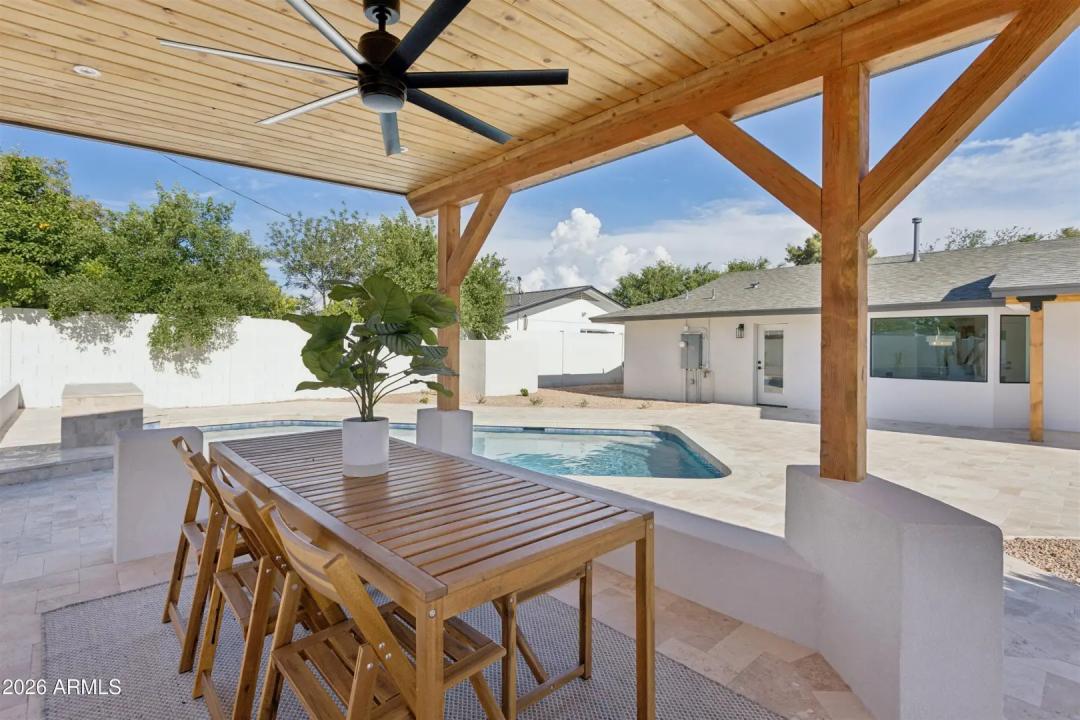 Real Estate Picture 26