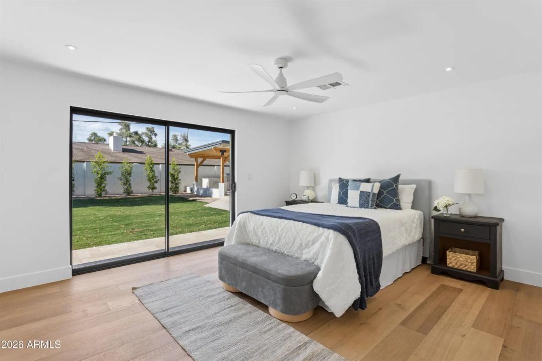 Real Estate Picture 33