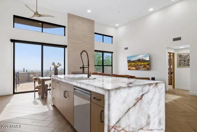 Real Estate Picture 13