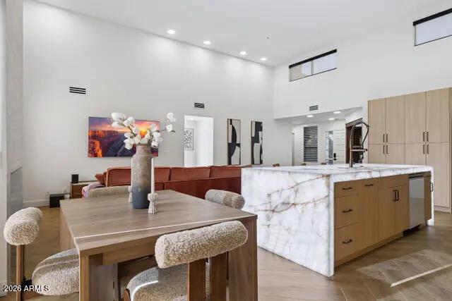 Real Estate Picture 18