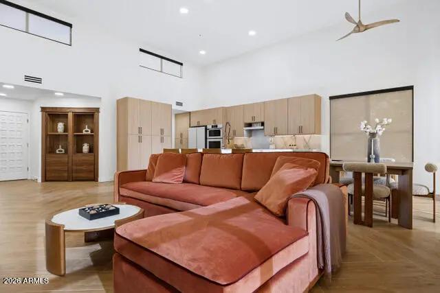 Real Estate Picture 20