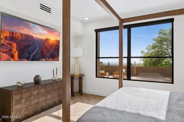 Real Estate Picture 26