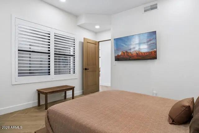 Real Estate Picture 33