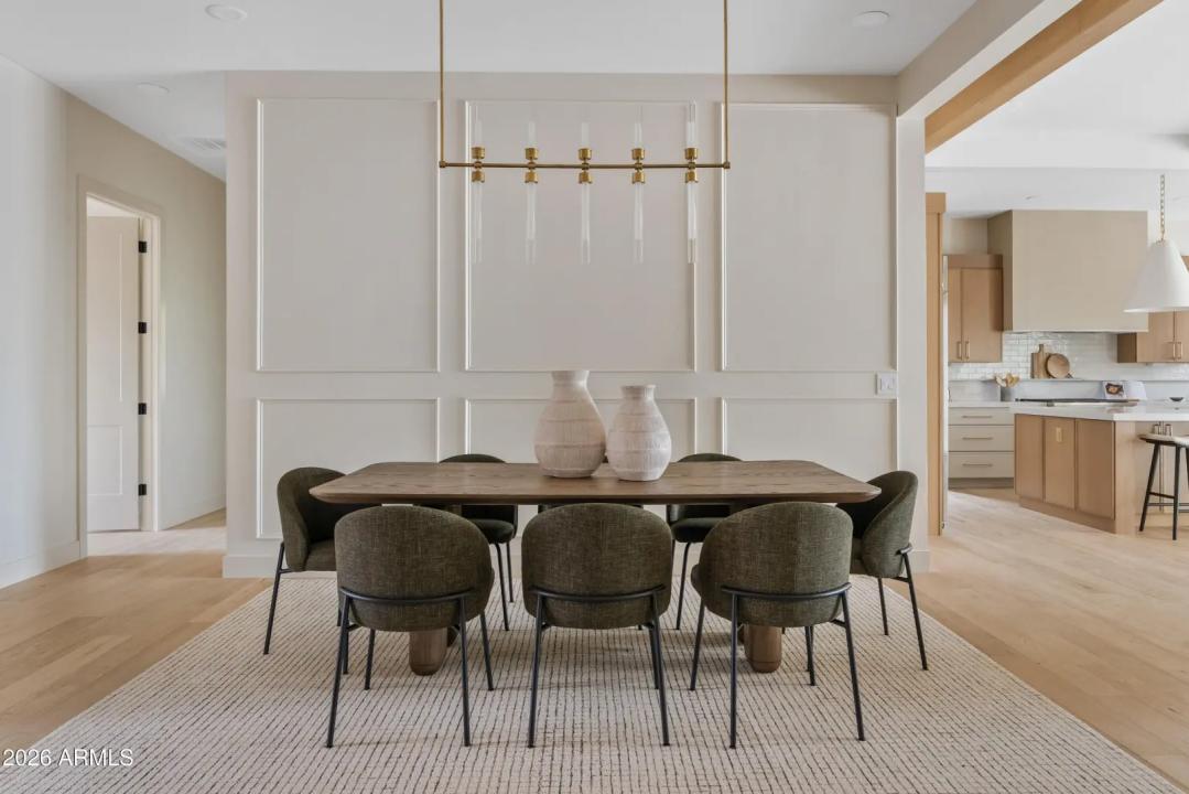 Real Estate Picture 10