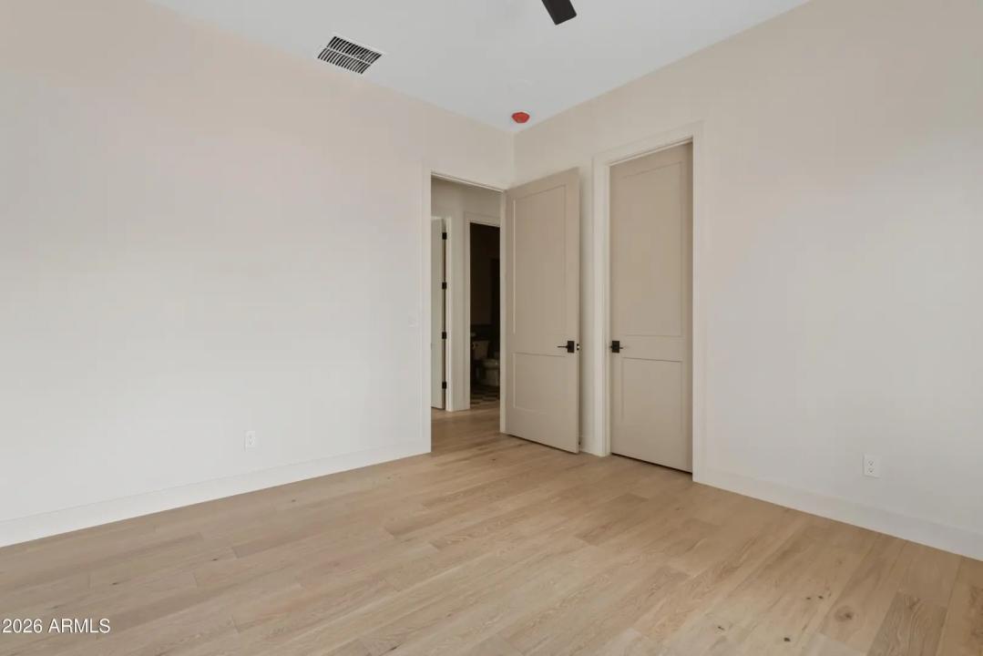 Real Estate Picture 33