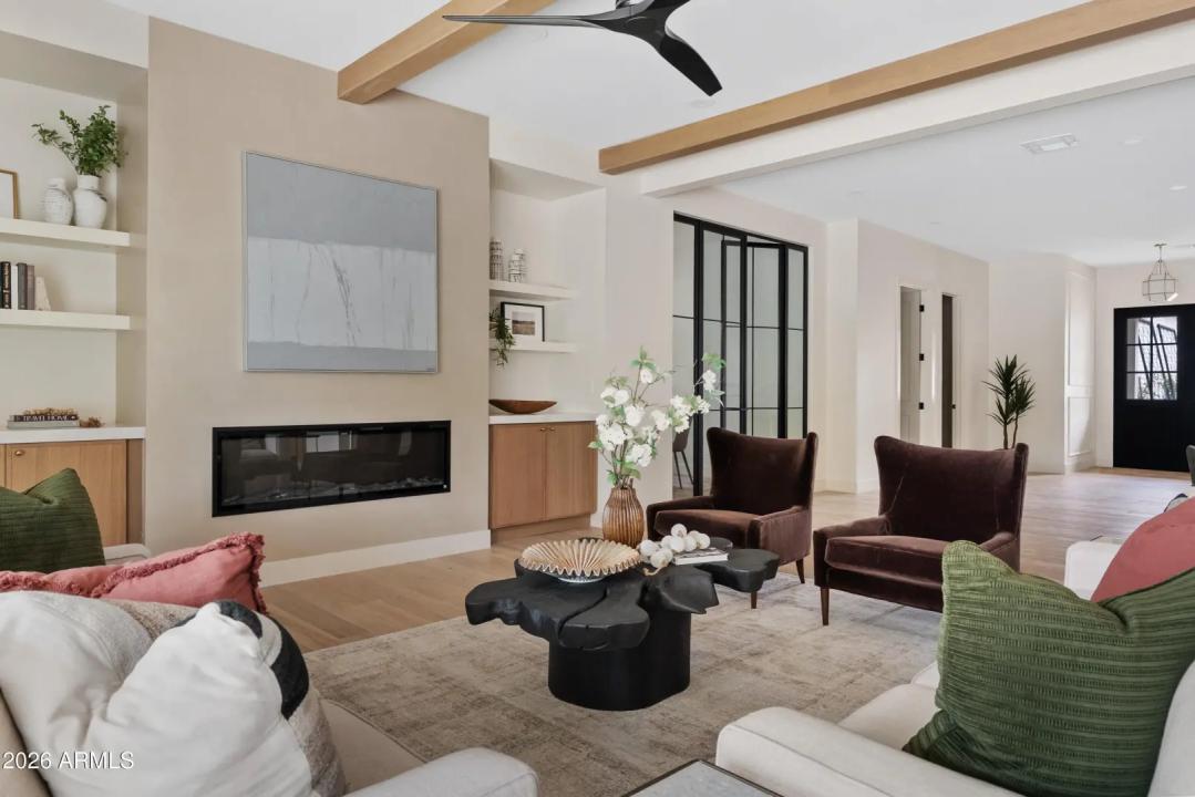 Real Estate Picture 38