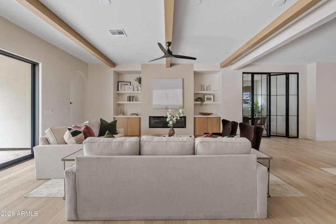 Real Estate Picture 39