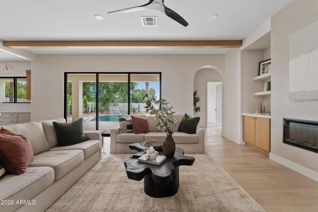 Real Estate Picture 41