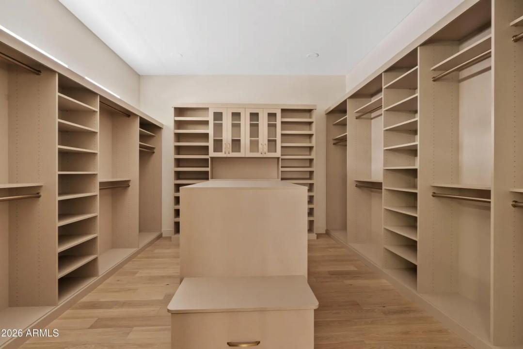 Real Estate Picture 27