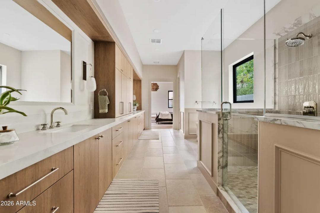 Real Estate Picture 26