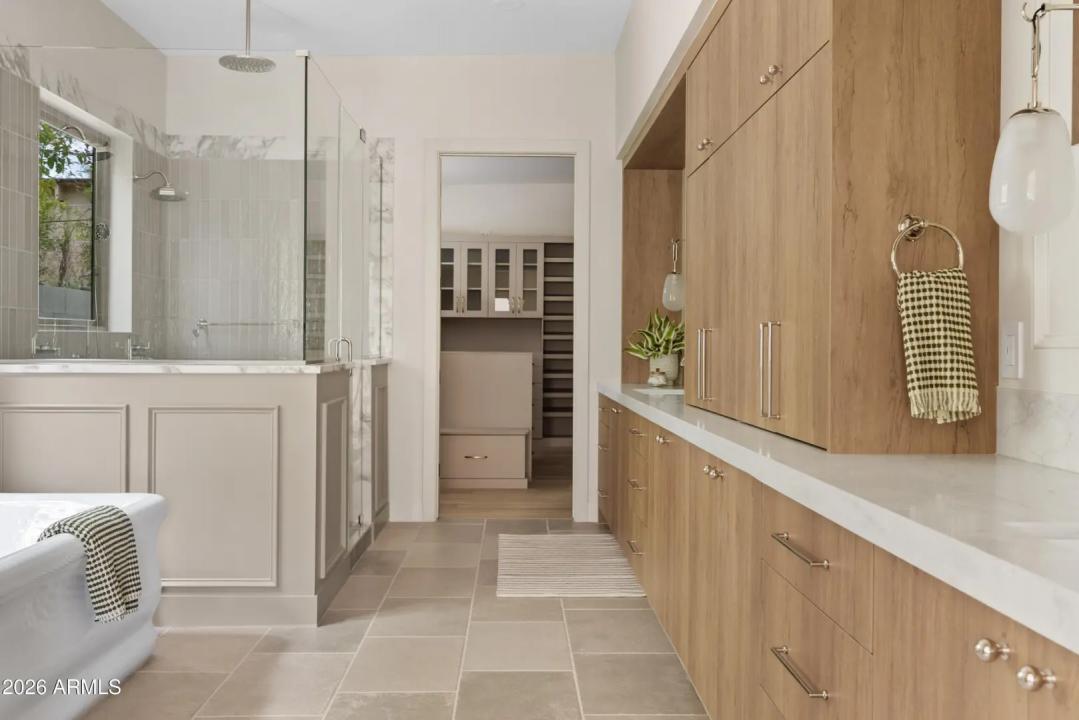 Real Estate Picture 20