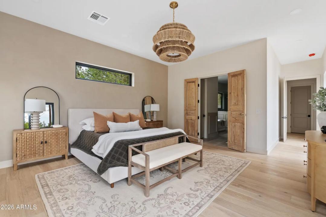 Real Estate Picture 19