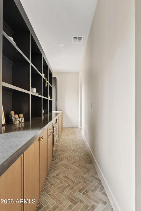 Real Estate Picture 14