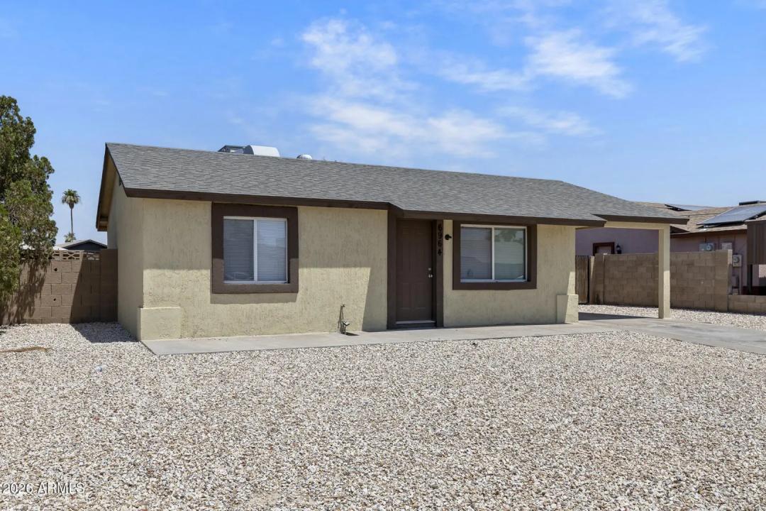 Real Estate Picture 3