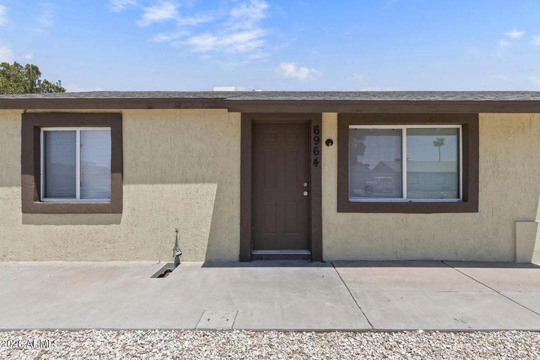Real Estate Picture 4