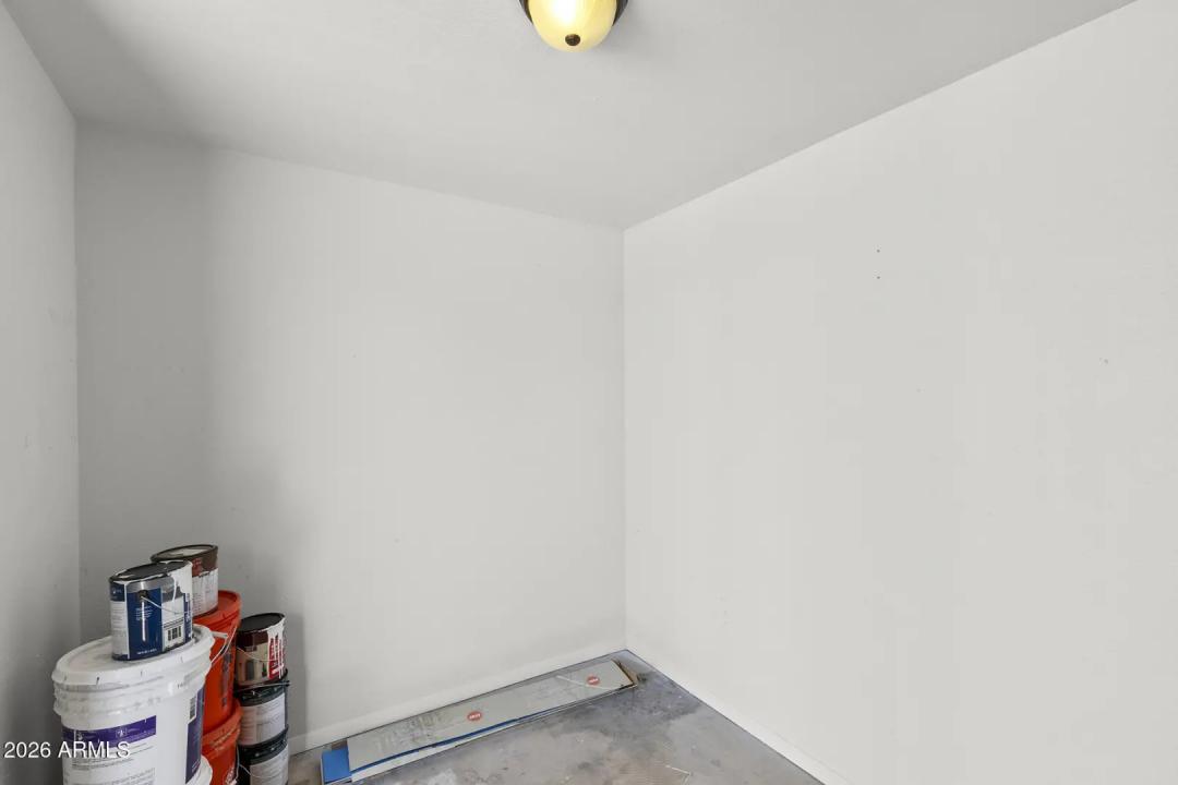 Real Estate Picture 6