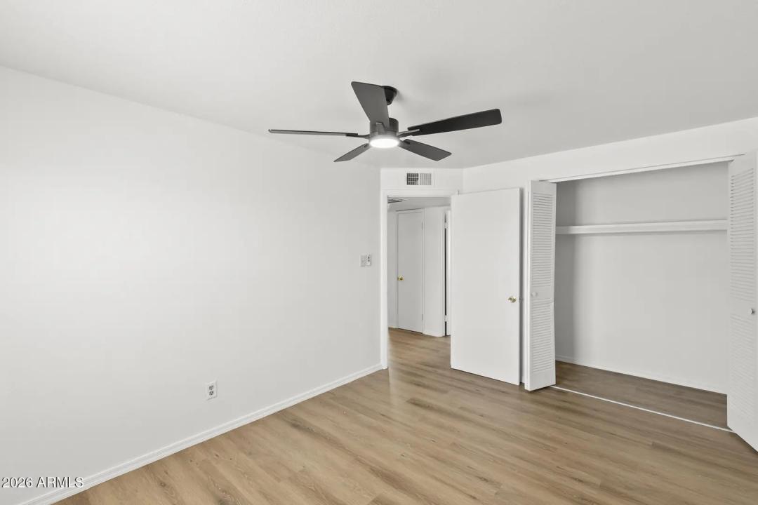 Real Estate Picture 26
