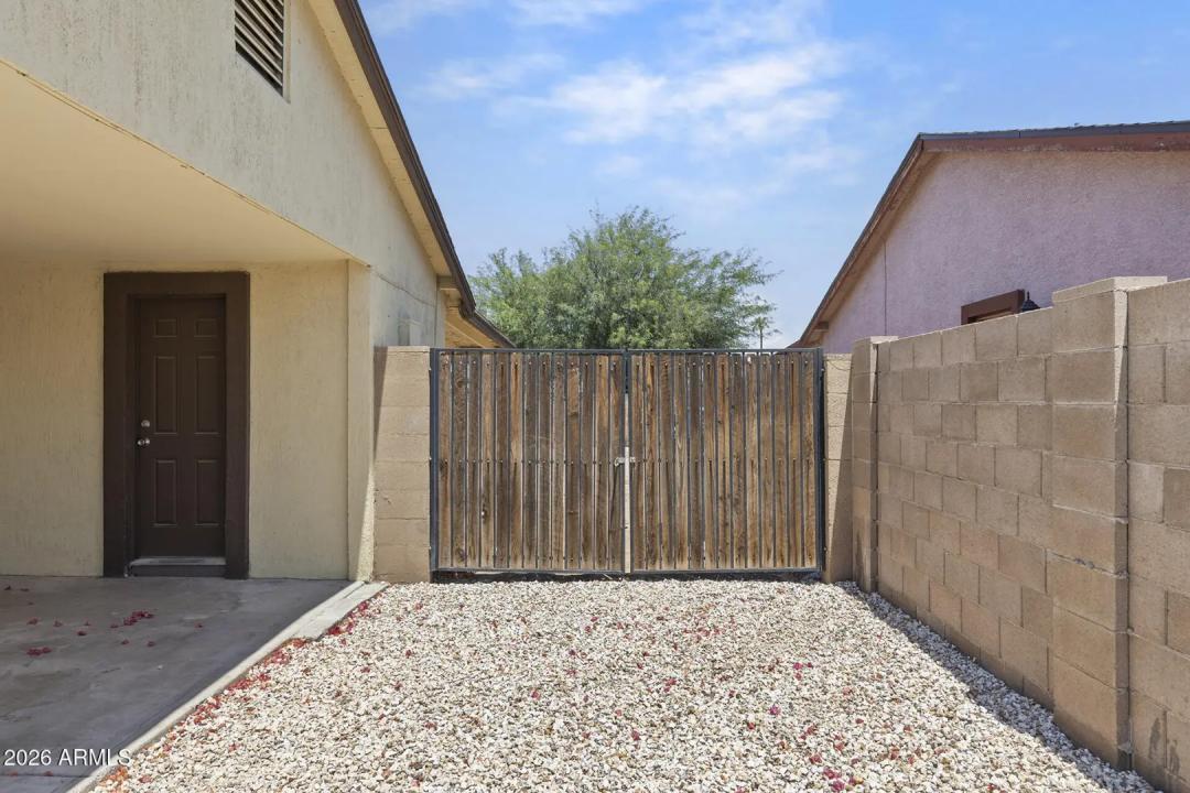 Real Estate Picture 27