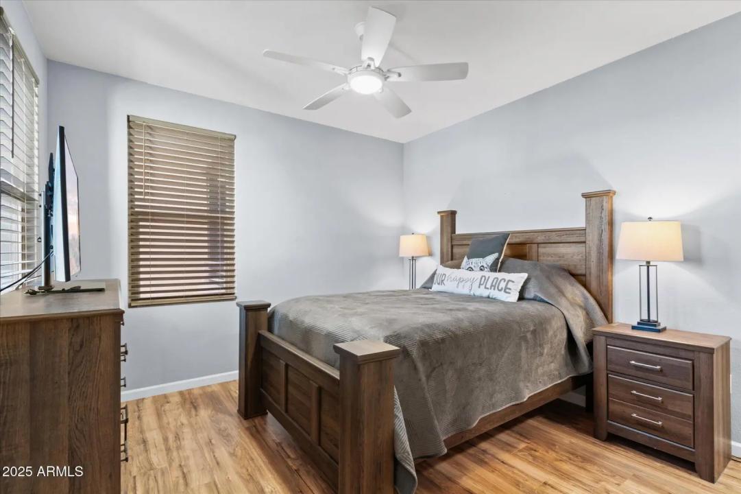 Real Estate Picture 6
