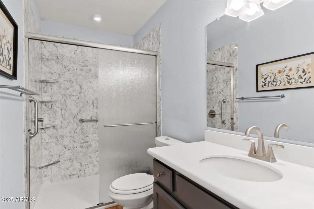 Real Estate Picture 8