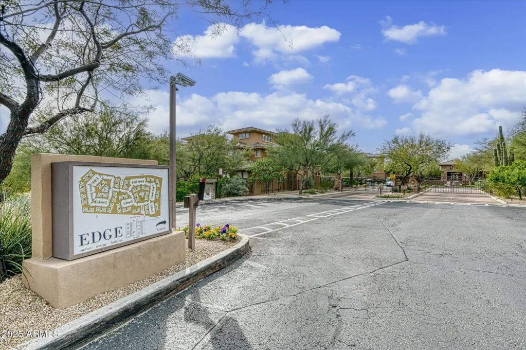 Real Estate Picture 10